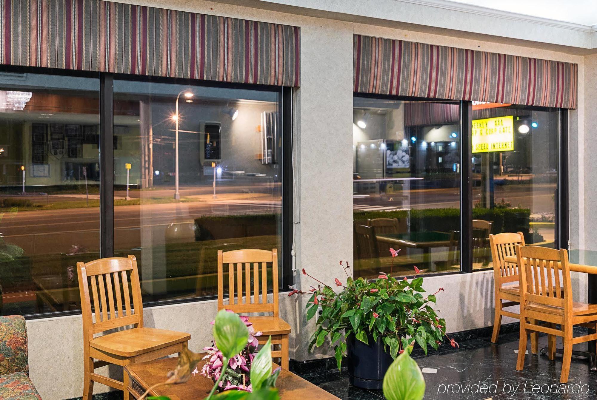 Travel Inn New Castle Airport Exterior foto